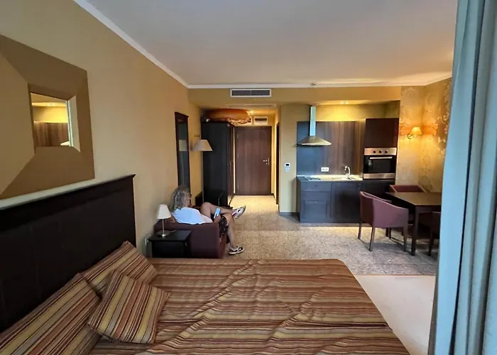 Хотел Barcelo Royal